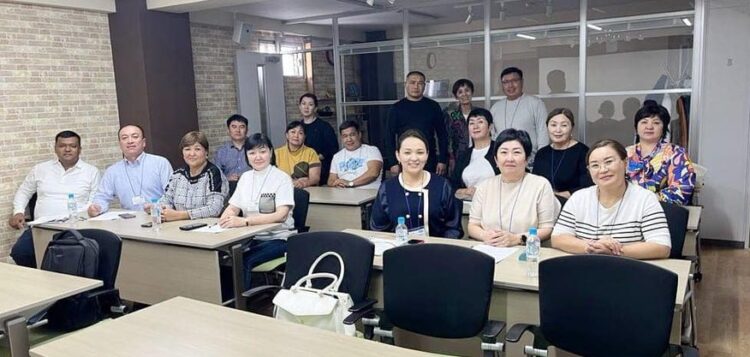 ТҮРКІСТАН ОБЛЫСЫНЫҢ ҰСТАЗДАРЫ ЖАПОНИЯНЫҢ БІЛІМ БЕРУ ЖҮЙЕСІН МЕҢГЕРУДЕ