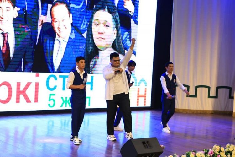 ЖАЛЫНДЫ ЖАСТАР — ТҮРКІСТАНДА