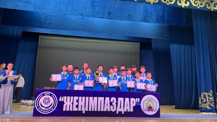 ТҮРКІСТАН: САРЫАҒАШТА ФУТБОЛ ШЕБЕРЛЕРІ МАРАПАТТАЛДЫ