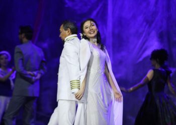 «RAIYMBEK» І РЕСПУБЛИКАЛЫҚ ТЕАТР ФЕСТИВАЛІНІҢ АЛҒАШҚЫ КҮНІ ҚОРЫТЫНДЫЛАНДЫ