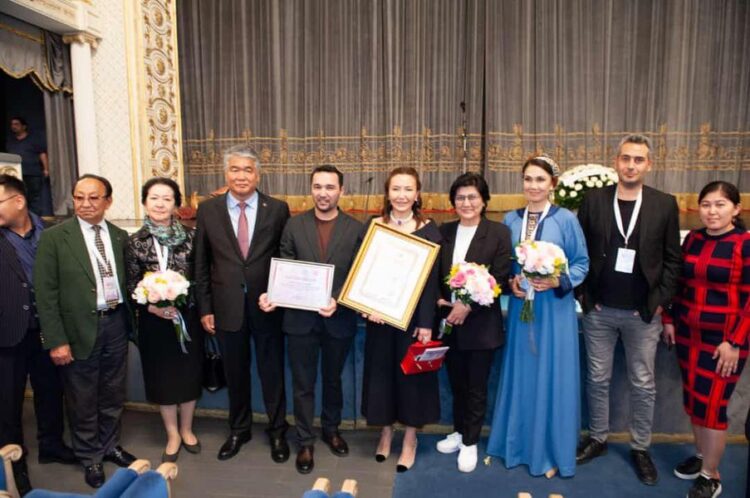 ТҮРКІСТАН МУЗЫКАЛЫҚ ДРАМА ТЕАТРЫ ӘЗЕРБАЙЖАНДА ӨТКЕН ХАЛЫҚАРАЛЫҚ ТЕАТР ФЕСТИВАЛІНДЕ ЖҮЛДЕГЕ ИЕ БОЛДЫ