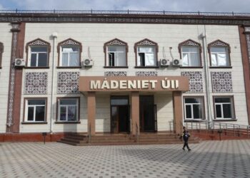 ТҮРКІСТАН ОБЛЫСЫНЫҢ АУДАН, ҚАЛАЛАРЫНДА БАЛАЛАР ФИЛЬМІ НАСИХАТТАЛЫП ЖАТЫР