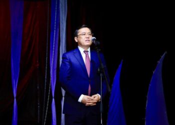 ТҮРКІСТАНДА «RAIYMBEK FEST» І РЕСПУБЛИКАЛЫҚ ТЕАТР ФЕСТИВАЛІ БАСТАЛДЫ