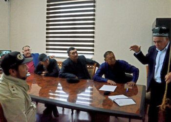 ТҮРКІСТАН: ЖЕТІСАЙДА ЖІБЕК ҚҰРТЫН ӨНДІРУ ІСІ ҚОЛҒА АЛЫНУДА