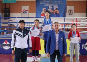 БОКСТАН ҚЫЗДАР АРАСЫНДА ТҮРКІСТАН ОБЛЫСЫНЫҢ ЧЕМПИОНДАРЫ АНЫҚТАЛДЫ