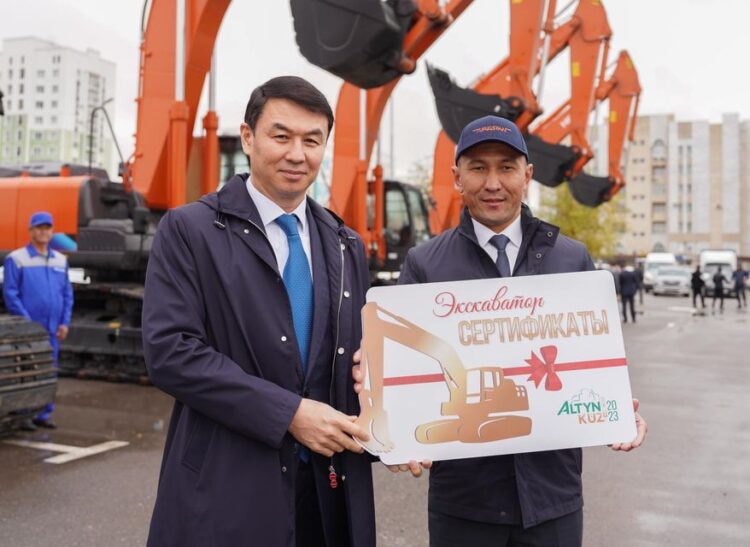 ТҮРКІСТАН ОБЛЫСЫ АУЫЛ ШАРУАШЫЛЫҒЫНДАҒЫ ӨНІМ КӨЛЕМІ БОЙЫНША РЕСПУБЛИКАДА БІРІНШІ ОРЫНҒА ШЫҚТЫ