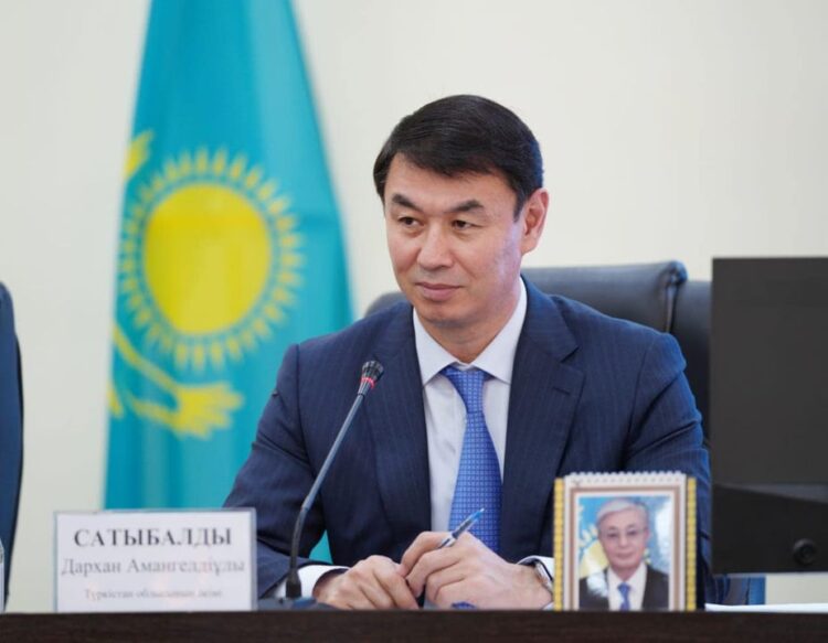 ДАРХАН САТЫБАЛДЫ ОТЫРАР АУДАНЫН ДАМЫТУ ЖҰМЫСТАРЫН ЖАНДАНДЫРУДЫ ТАПСЫРДЫ