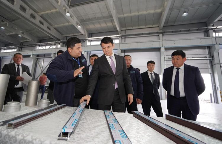 ТҮРКІСТАН: ОРДАБАСЫ АУДАНЫНДА АЛЮМИНИЙ ПРОФИЛЬДЕРІН ӨНДІРЕТІН ЗАУЫТ АШЫЛАДЫ