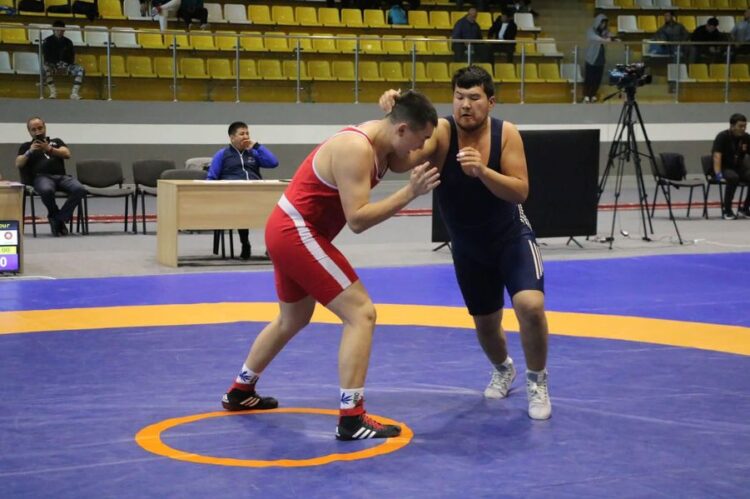 ТҮРКІСТАНДА ЕРКІН КҮРЕСТЕН САБЫР РАХЫМОВТЫ ЕСКЕ АЛУҒА АРНАЛҒАН ТУРНИР БАСТАЛДЫ