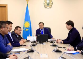 ТҮРКІСТАН ОБЛЫСЫНДА МЕКТЕП ТАПШЫЛЫҒЫН ЖОЮҒА КӘСІПКЕРЛЕР ДЕ АТСАЛЫСАДЫ