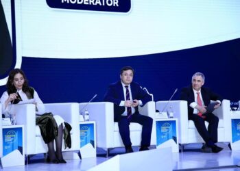 ТҮРКІСТАНДА ПРОФЕССОРЛАР МЕН БІЛІКТІ СПИКЕРЛЕР АДАМ КАПИТАЛЫН ДАМЫТУ ЖӨНІНДЕ ПІКІР АЛМАСТЫ