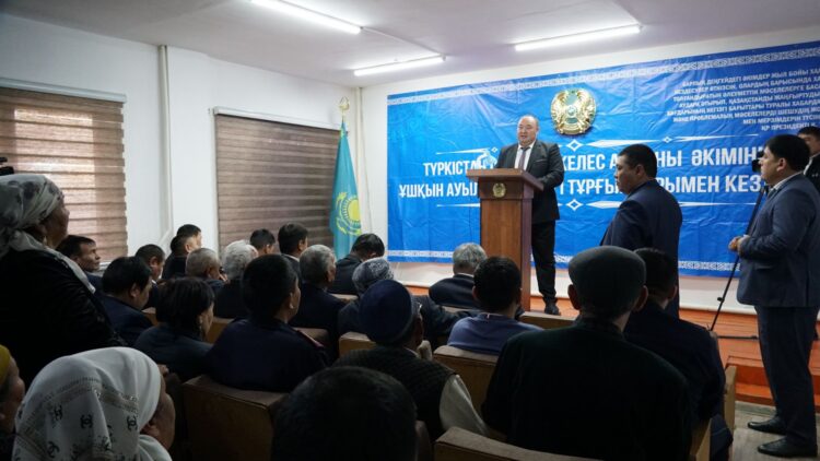 КЕЛЕС: АУЫЛДЫҢ АБАТТАНУЫНА ЖЕРГІЛІКТІ КӘСІПКЕРЛЕР ДЕ АТСАЛЫСУДА