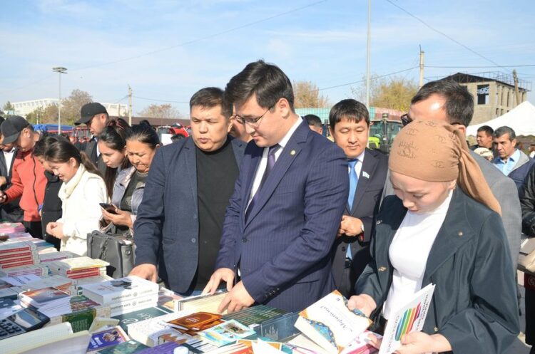 ЖЕТІСАЙДА «KITAP FEST – 2023» ЖӘРМЕҢКЕСІ ӨТТІ