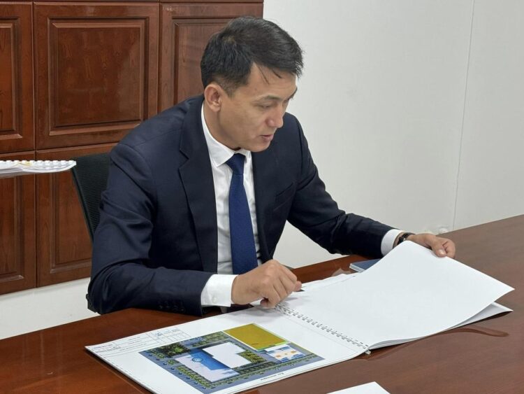 САУРАН АУДАНЫ ОРТАЛЫҒЫНАН КӨПҚАБАТТЫ ҮЙЛЕР САЛЫНАДЫ