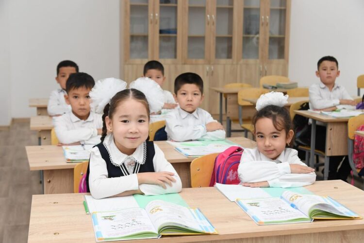 ТҮРКІСТАН ОБЛЫСЫНДА ҮШ ЖЫЛДА 100-ГЕ ЖУЫҚ МЕКТЕП САЛЫНАДЫ