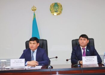 ORDABASY: БІРЛІК ПЕН ТАТУЛЫҚ МЕКЕНІНІҢ 60 ЖЫЛДЫҚ МЕРЕЙТОЙЫНА БАЙЛАНЫСТЫ ЖҰМЫСШЫ ТОП ОТЫРЫСЫ ӨТТІ