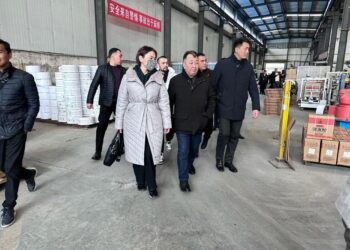 КӘСІПКЕРЛІКТІ ЖАНДАНДЫРЫП, ТҰРҒЫНДАРДЫҢ ӘЛ АУҚАТЫН АРТТЫРУ МАҚСАТЫНДА СОЗАҚТЫҚ ДЕЛЕГАЦИЯ ҚЫТАЙДА ІССАПАРМЕН ЖҮР