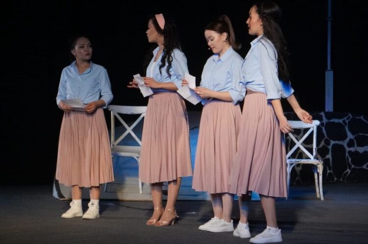 ТҮРКІСТАН МУЗЫКАЛЫҚ ДРАМА ТЕАТРЫНЫҢ АУДАН, ҚАЛАЛАРДАҒЫ ГАСТРОЛЬДІК САПАРЫ БАСТАЛДЫ