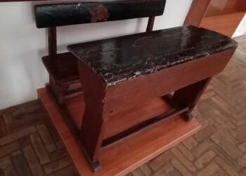 Партада қалған қолтаңба