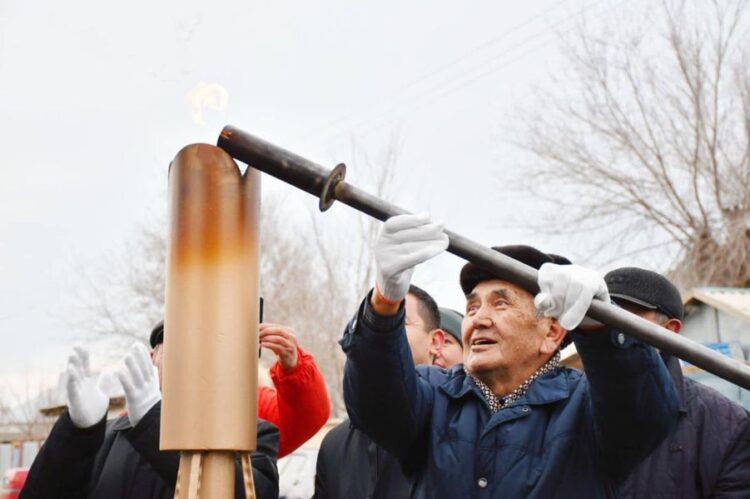 ТҮРКІСТАН: ОРДАБАСЫДАҒЫ СПАТАЕВ АУЫЛЫНА ТАБИҒИ ГАЗ БЕРІЛДІ