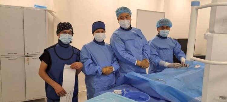 ТҮРКІСТАНДА АЛҒАШ РЕТ ҰЙҚЫ АРТЕРИЯЛАРЫНА ЭНДОВАСКУЛЯРЛЫҚ СТЕНТТЕУ ОТАЛАРЫ ЖҮРГІЗІЛДІ