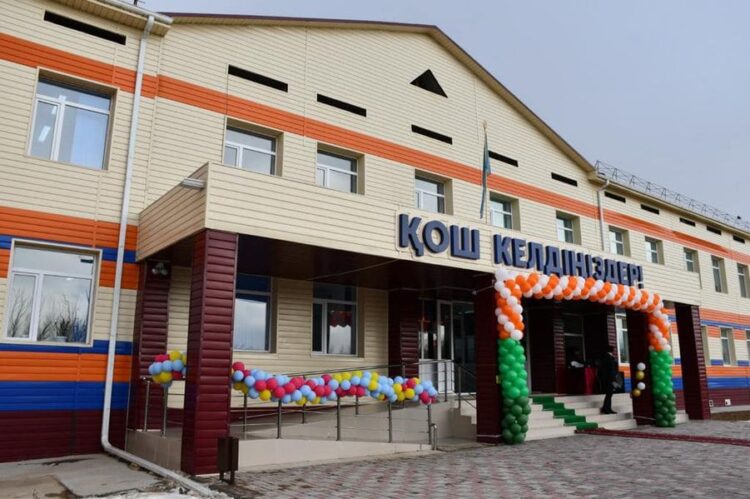 ТҮРКІСТАН: ОРДАБАСЫ АУДАНЫНДА ЖАҢА МЕКТЕП ЕЛ ИГІЛІГІНЕ БЕРІЛДІ