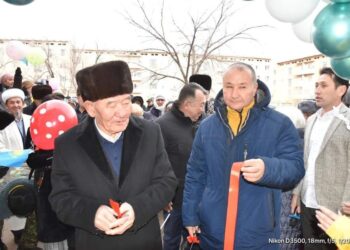 ТҮРКІСТАН: СОЗАҚТА ТҰРҒЫНДАР БІР ОТБАСЫНА БАСПАНА КІЛТІН ТАБЫСТАДЫ