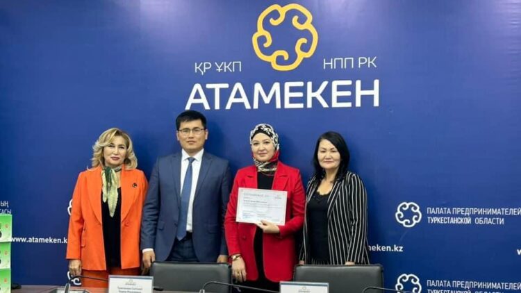 ТҮРКІСТАНДЫҚ КӘСІПКЕРЛЕР ТӘЛІМГЕРЛІК БАҒДАРЛАМАДАН ӨТТІ