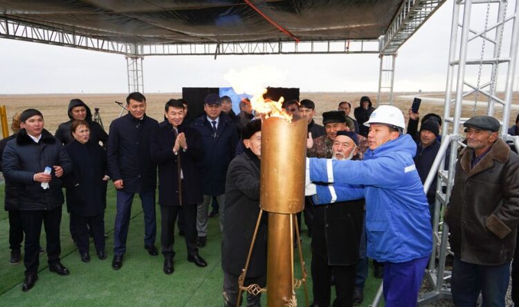 ТҮРКІСТАН ОБЛЫСЫНДА 19 ЕЛДІ МЕКЕН МЕН 3 МӨЛТЕК АУДАНДАҒЫ 46 МЫҢҒА ЖУЫҚ ТҰРҒЫНҒА ГАЗ БЕРІЛДІ