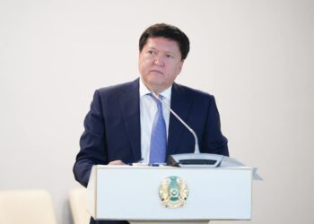 ТҮРКІСТАН ОБЛЫСЫНДА ДЕНСАУЛЫҚ САҚТАУ ЖҮЙЕСІН ДАМЫТУДЫҢ ЖАҢА ТҰЖЫРЫМДАМАСЫ ТАЛҚЫЛАНДЫ