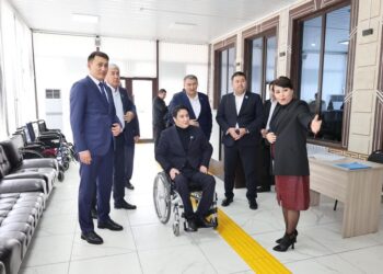 ПАРЛАМЕНТ МӘЖІЛІСІНІҢ ДЕПУТАТЫ ЕРЛАН ӘБДИЕВ ӘЛЕУМЕТТІК ОРТАЛЫҚТА БОЛДЫ