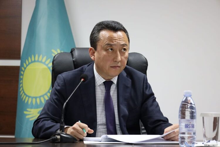 ӨЗЕКТІ МӘСЕЛЕЛЕР КҮН ТӘРТІБІНДЕ