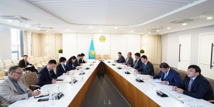 ТҮРКІСТАН ОБЛЫСЫНДА 2 КҮН, 2 ЖЕЛ ЭЛЕКТР СТАНЦИЯСЫН САЛУ ЖӨНІНДЕ КЕЛІССӨЗ ЖҮРГІЗІЛДІ