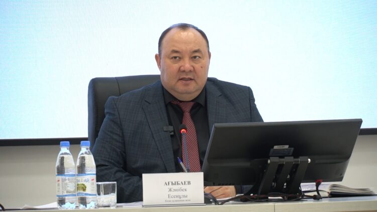 КЕЛЕС: АЛПАМЫС БАТЫР АУЫЛДЫҚ ОКРУГІНДЕГІ ӨЗЕКТІ МӘСЕЛЕЛЕР ТАЛҚЫЛАНДЫ