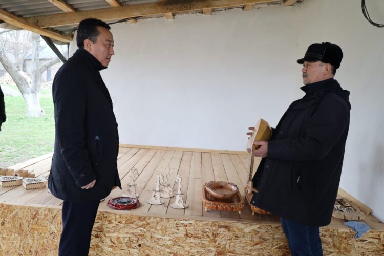 ТҮРКІСТАН: ТӨЛЕБИЛІК ҚОЛӨНЕР ШЕБЕРІНІҢ БҰЙЫМДАРЫНА СҰРАНЫС ЖОҒАРЫ