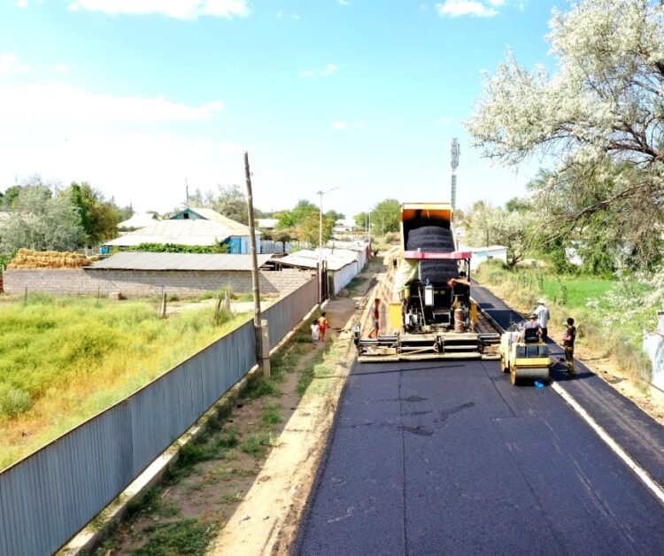 ТҮРКІСТАН: ШАРДАРАДА «АУЫЛ – ЕЛ БЕСІГІ» ЖОБАСЫ АЯСЫНДАСЫНДАҒЫ ЖҰМЫСТАР ЖАЛҒАСЫН ТАБУДА