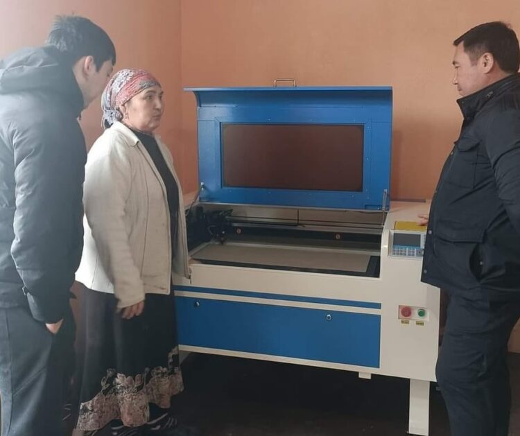 ТҮРКІСТАН: ОРДАБАСЫЛЫҚ ТҰРҒЫН «АУЫЛ АМАНАТЫ» БАҒДАРЛАМАСЫМЕН ӨЗ КӘСІБІН АШТЫ