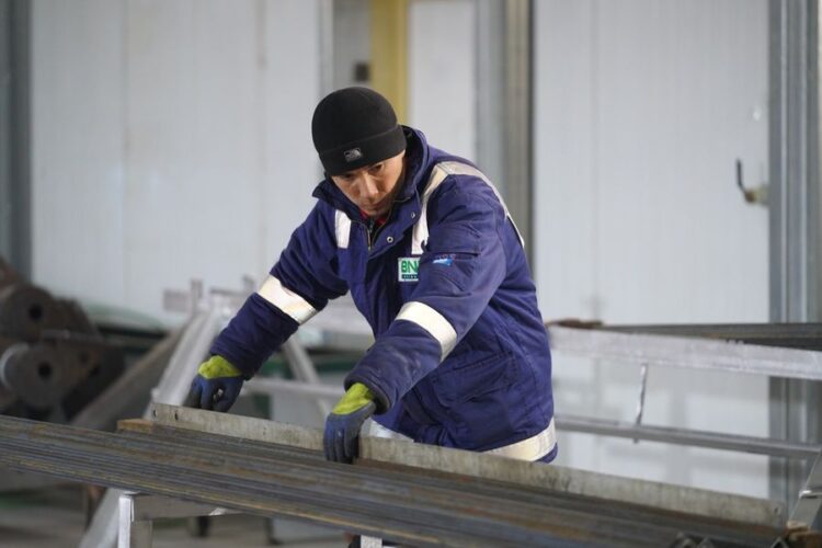 ТҮРКІСТАН ОБЛЫСЫНДА АУЫЛ ШАРУАШЫЛЫҒЫ ТЕХНИКАЛАРЫ МЕН ТРАКТОР ШЫҒАРЫЛМАҚ 