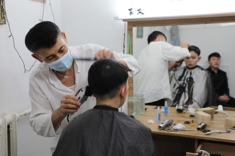 ТҮРКІСТАН: АРЫСТЫҚ АЗАМАТ ҚАЙТАРЫМСЫЗ ГРАНТ АЛЫП, КӘСІБІН ДӨҢГЕЛЕТІП ОТЫР