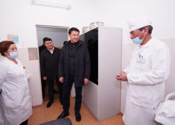 ТҮРКІСТАН: ДАРХАН САТЫБАЛДЫ САРАПХАНА АУЫЛДЫҚ ЕМХАНАСЫНЫҢ ЖАҒДАЙЫМЕН ТАНЫСТЫ