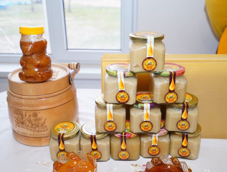 ТҮРКІСТАН: ҚАЗЫҒҰРТТЫҚ ОМАРТАШЫЛАР БАЛ ӨНІМДЕРІН РЕСЕЙ МЕН ӨЗБЕКСТАНҒА ЭКСПОРТТАП ЖАТЫР