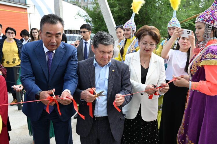 Өзбекәлі Жәнібеков атындағы ОҚПУ-да жаңа студенттер үйі пайдалануға берілді