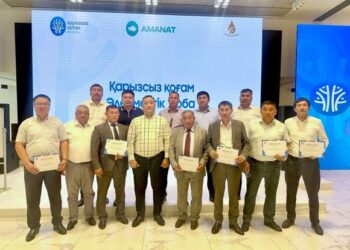 ТҮРКІСТАНДА АУЫЛ ӘКІМДЕРІ «ҚАРЫЗСЫЗ ҚОҒАМ» ЖОБАСЫ АЯСЫНДАҒЫ СЕМИНАРДА ҚАРЖЫЛЫҚ САУАТТАРЫН КӨТЕРДІ