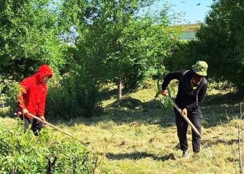 «ТАЗА ҚАЗАҚСТАН»: В АБАЙСКОМ РАЙОНЕ ПРОВЕЛИ РАБОТУ ПО УБОРКЕ СКВЕРА