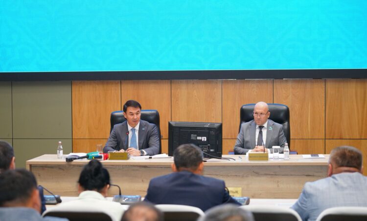 Түркістан облыстық мәслихатының кезекті оныншы сессиясы