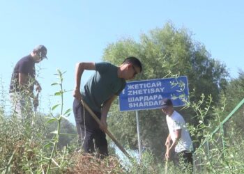 «ТАЗА ҚАЗАҚСТАН»: ЖЕТІСАЙДА 500-ГЕ ЖУЫҚ АДАМ ТАЗАЛЫҚ АКЦИЯСЫНА ҚАТЫСТЫ
