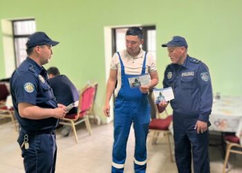 КЕЛЕСТІК ПОЛИЦЕЙЛЕР ТҰРҒЫНДАРҒА ЖАДНАМАЛАР ТАРАТТЫ