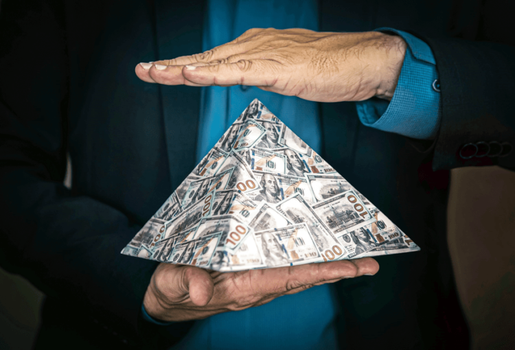 Қаржы пирамидасына алданған азаматтар азаяр емес