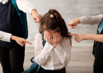 Букллинг — суицидтік мінез-құлықтың дамуына алып келеді
