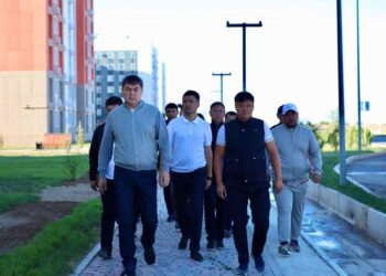 Түркістан әкімі қала көшелерін аралап, атқарылған жұмыстарды тексерді